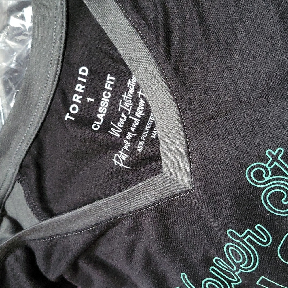 Torrid Raglan Shirt - Picture 8 of 8